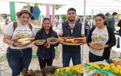 Feria de Semillas en San Nicolás, Santa Bárbara.